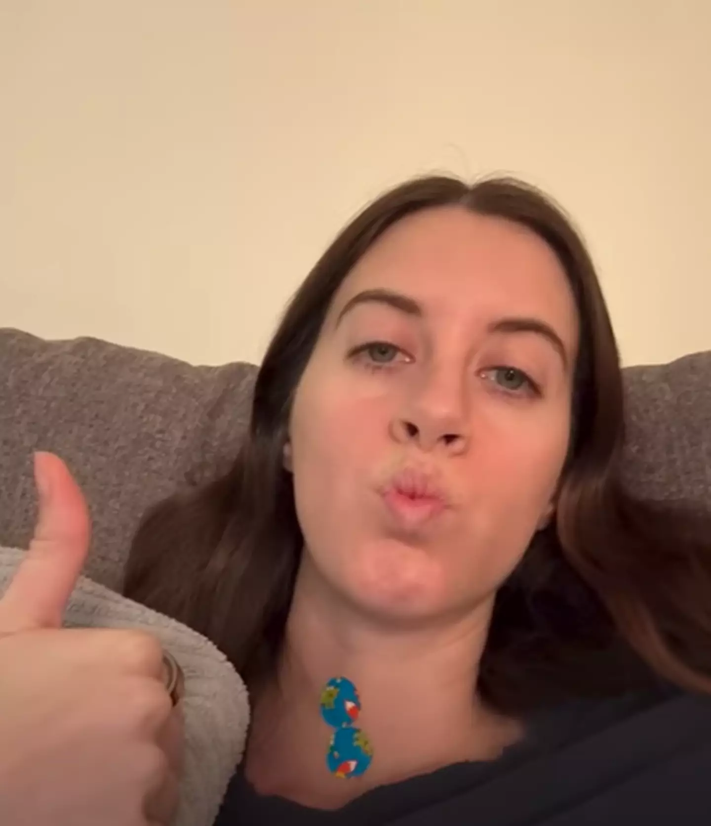 A pajzsmirigyrákkal diagnosztizált nő elmondta, mi volt az első ijesztő tünete, amit az orvosok nem vettek komolyan