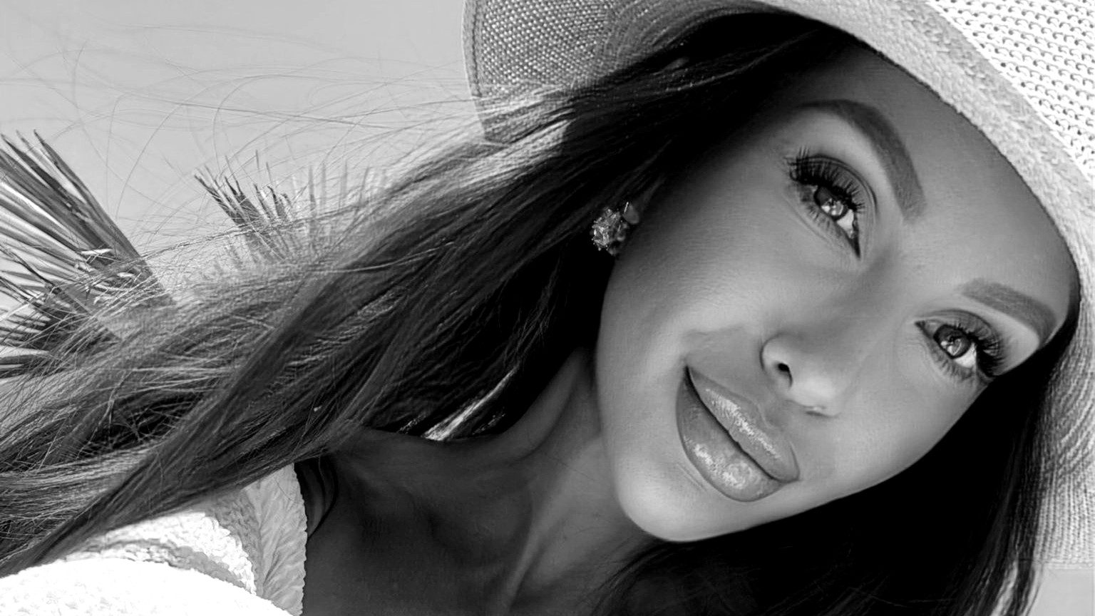 Zverejnili nové neoficiálne informácie o nehode Jákliovej († 31): Volala  niekomu Monika v noci? | Koktejl.sk